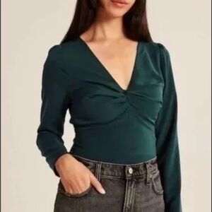 Abercrombie & Fitch Emerald Twist Long Sleeve Top